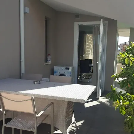 Residenza Sul Mare 公寓 西维尔诺瓦·马尔凯